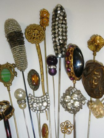 Hatpins, Fashionable Weapons